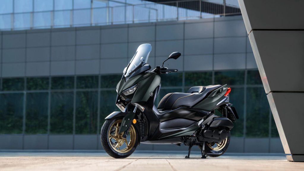 2022-Yamaha-XMAX125ASP-EU-Dark_Petrol-Static-003-03 (1)