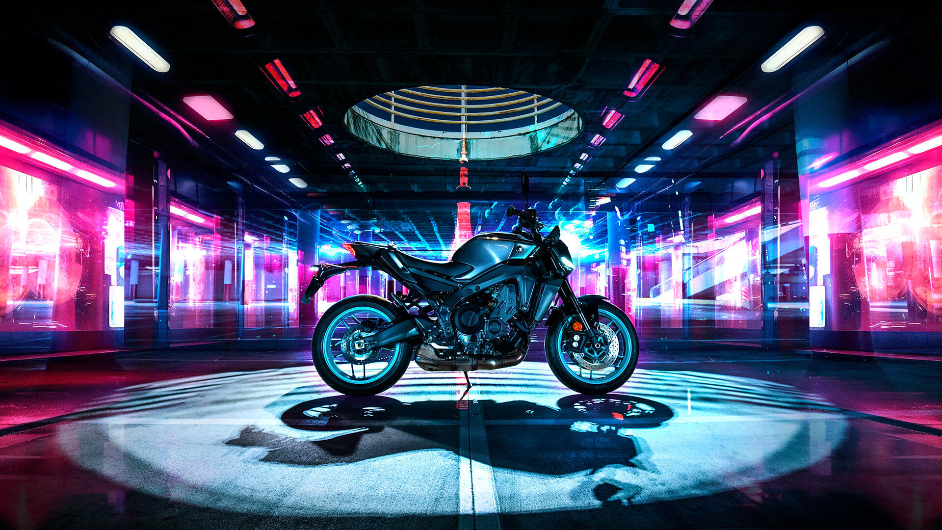 2024-Yamaha-MT09-EU-Midnight_Cyan-Static-002-03