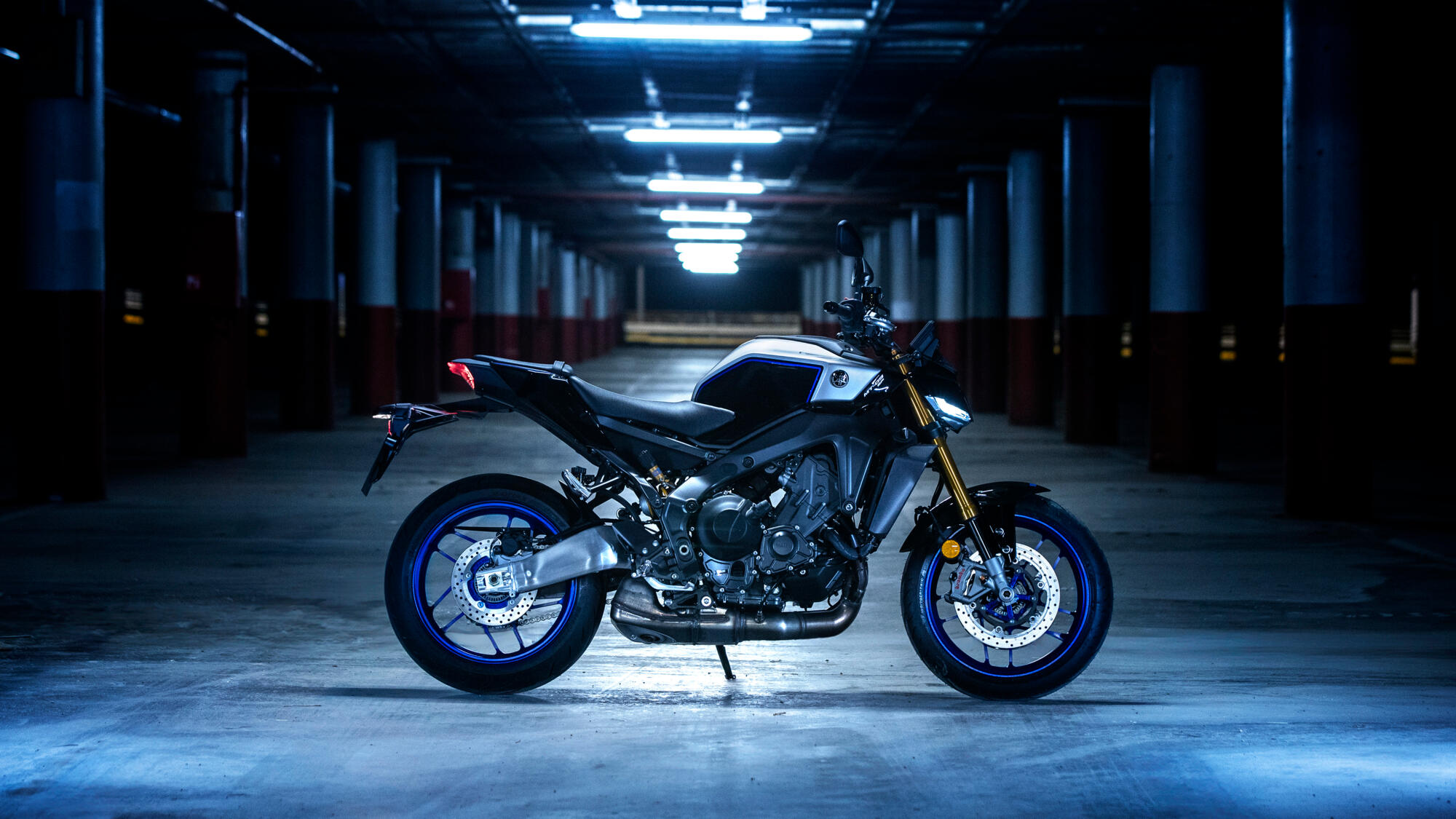 2024-Yamaha-MT09DX-EU-Icon_Performance-Static-002-03