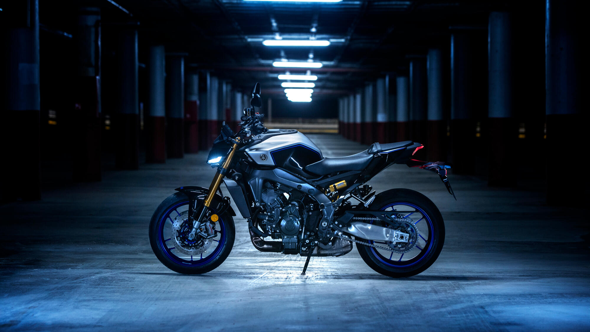 2024-Yamaha-MT09DX-EU-Icon_Performance-Static-004-03